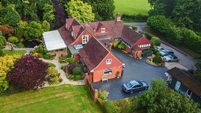 4 Bedroom Detached House For Sale In Wineham Lane, Bolney, Haywards Heath, RH17