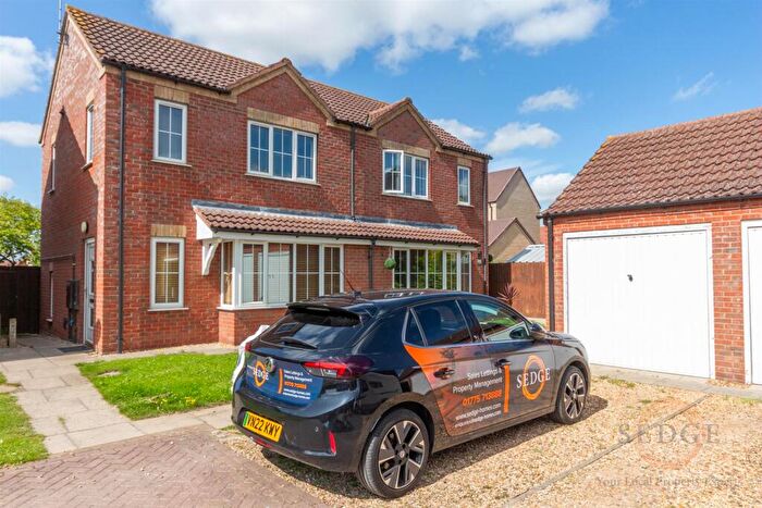 3 Bedroom Semi Detached House For Sale In Wygate Road, Spalding, PE11