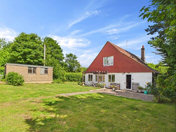 4 Bedroom Detached House For Sale In Hemp Lane, Wigginton, HP23