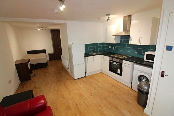 Apartment To Rent In Gordon Street, Preston, PR1