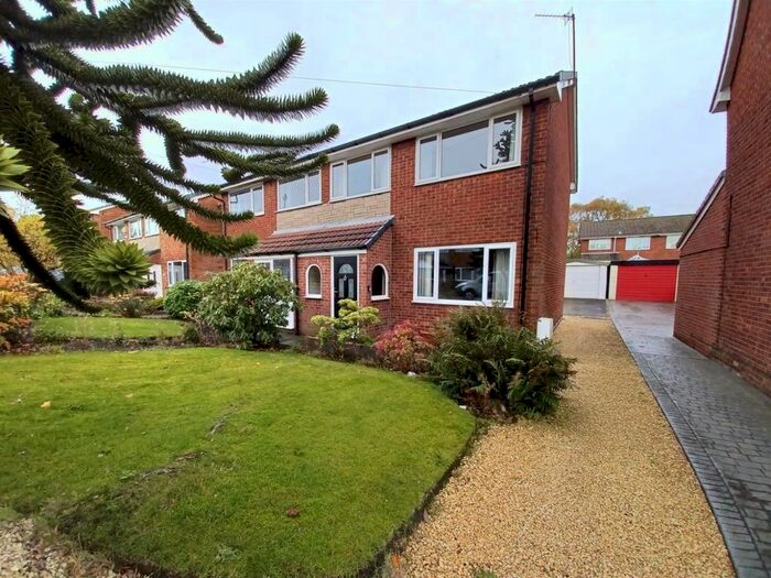 3 Bedroom Property To Rent In Trinity Crescent, Worsley, Manchester, M28