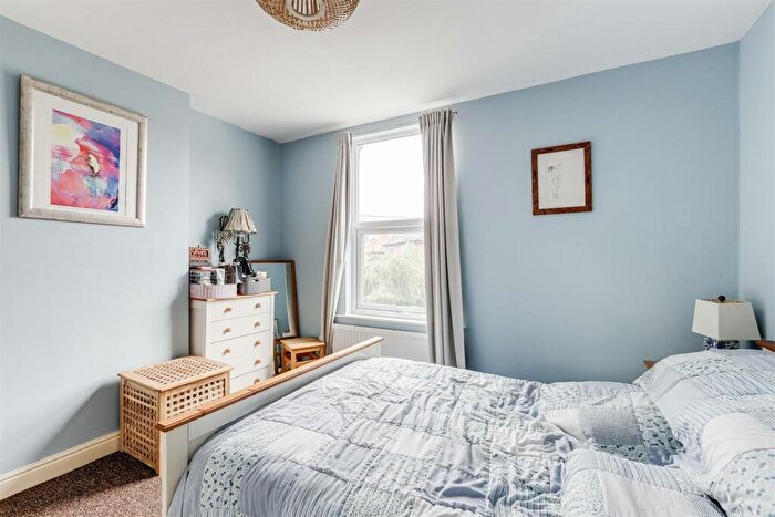 3 Bedroom End Of Terrace House For Sale In Broomhill Road, Bulwell, Nottinghamshire, NG6