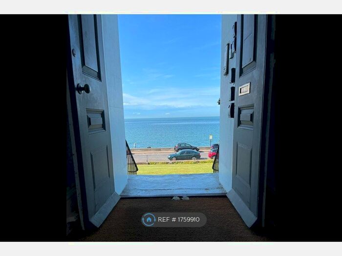 1 Bedroom Flat To Rent In Central Parade, Herne Bay, CT6