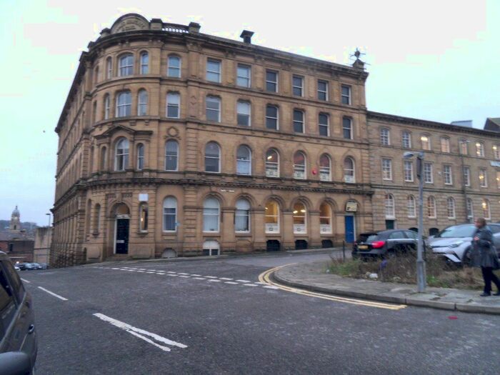 1 Bedroom Studio To Rent In Howgate House, Wellington Road, Dewsbury, WF13
