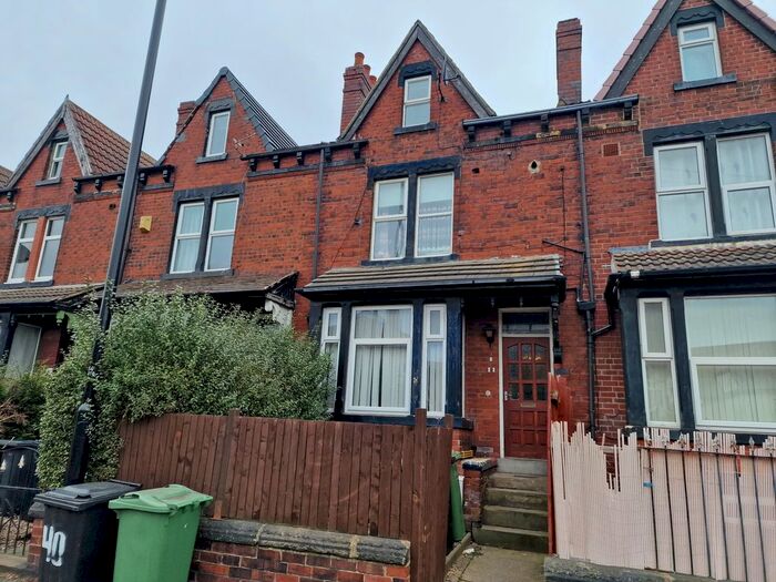 Studio To Rent In Armley Ridge Road, Armley, Leeds, LS12