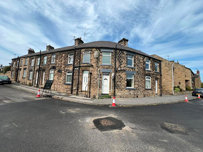 2 Bedroom Terraced House To Rent In Lunn Road, Cudworth, Barnsley, S72