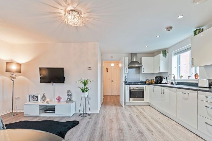 2 Bedroom Flat For Sale In Swan Crescent, Newport, NP19