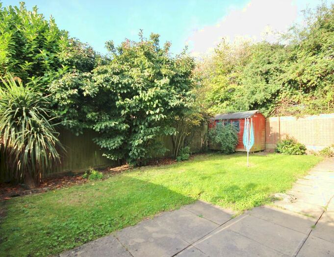 2 Bedroom Terraced House To Rent In Hawthorn Crescent, Yatton, BS49