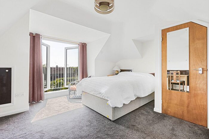 5 Bedroom Detached House For Sale In Campden Road, Benhall, Cheltenham, GL51