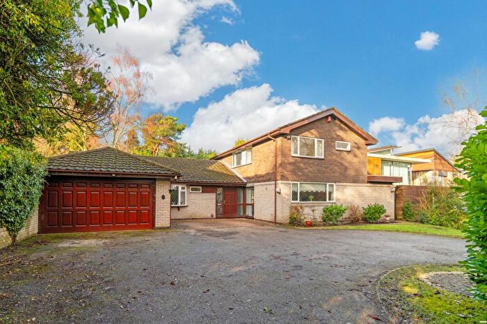 4 Bedroom Detached House For Sale In Moor Hall Drive, Four Oaks, B75