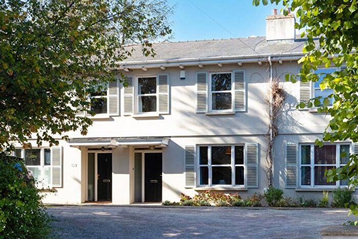 4 Bedroom Villa For Sale In Cirencester Road, Charlton Kings, Cheltenham, GL53