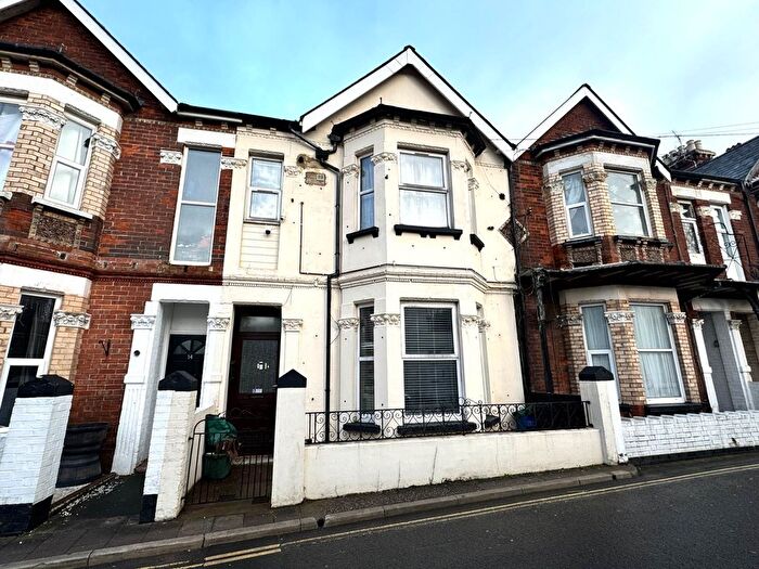 2 Bedroom Flat To Rent In St Andrews Road, Exmouth, EX8