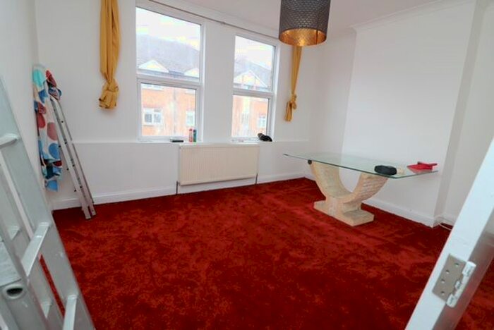 3 Bedroom Terraced House To Rent In Selhurst Road, London, SE25