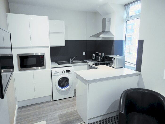 1 Bedroom Flat To Rent In Centre Court, Paragon Street HU1
