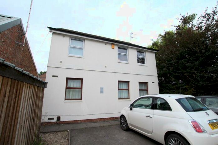 2 Bedroom Flat To Rent In New Street, Cheltenham, GL50