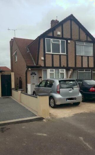 1 Bedroom Flat To Rent In Eton Road, Hayes, UB3