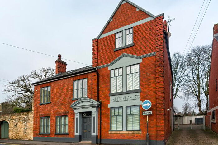 3 Bedroom Flat For Sale In Langworthgate, Lincoln, LN2