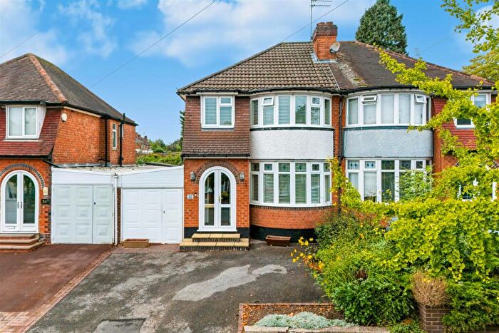 3 Bedroom Semi Detached House For Sale In Arden Oak Road, Sheldon, Birmingham, B26
