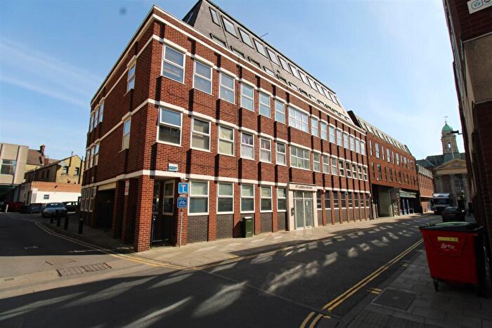 2 Bedroom Flat To Rent In Priestgate, Peterborough, Cambridgeshire, PE1