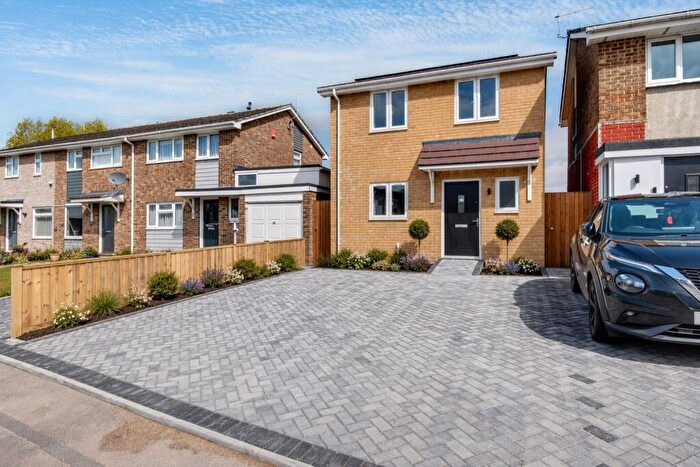 3 Bedroom Detached House For Sale In Kellaway Road, Canford Heath, Poole, BH17