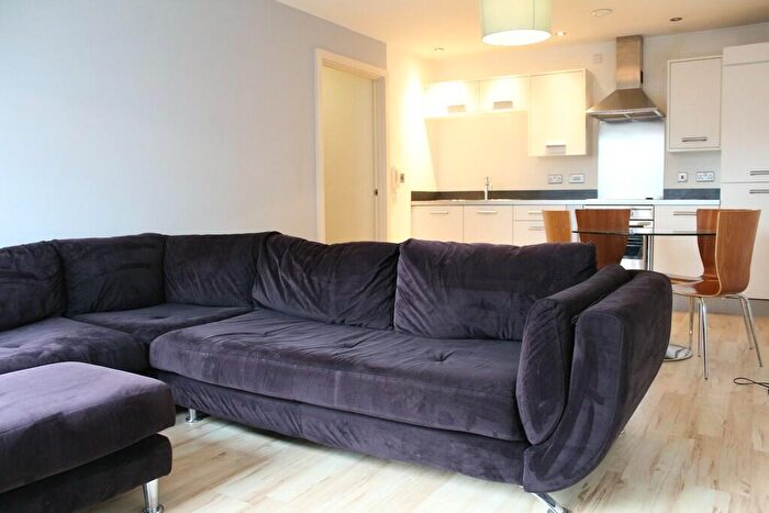 2 Bedroom Apartment To Rent In Vie Building, Water Street, M3