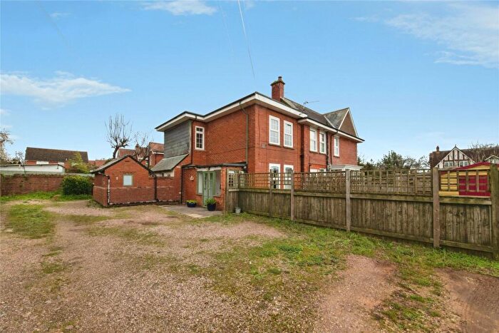 1 Bedroom Flat For Sale In Salterton Road, Exmouth, Devon, EX8