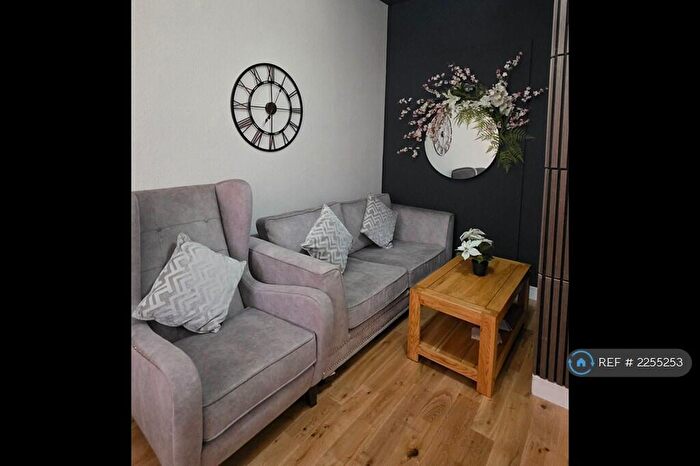 2 Bedroom Flat To Rent In Edinburgh, Edinburgh, EH3