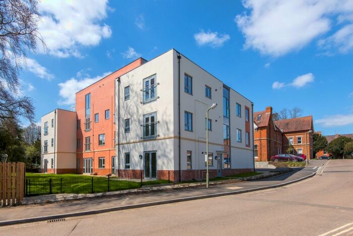 2 Bedroom Apartment To Rent In Hightown House, Banbury, OX16