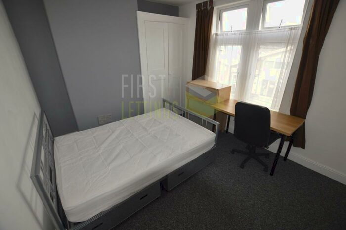 4 Bedroom Terraced House To Rent In Kingsley Street, Leicester, LE2