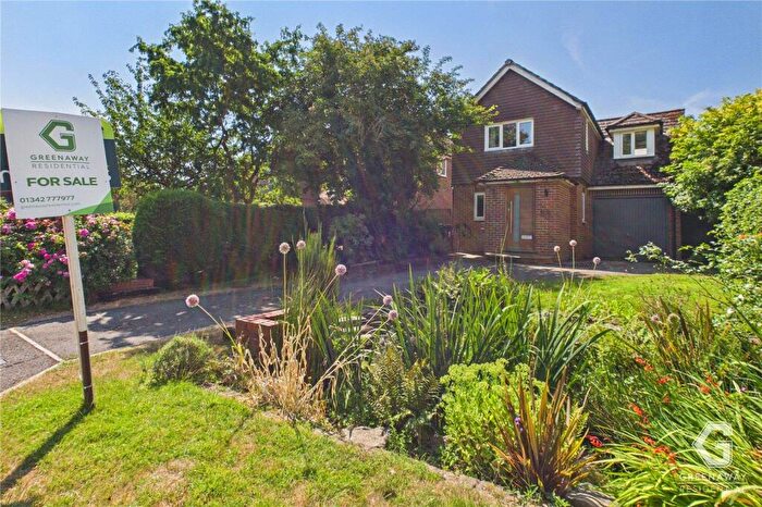 3 Bedroom Detached House For Sale In Medway Drive, Forest Row, East Sussex, RH18
