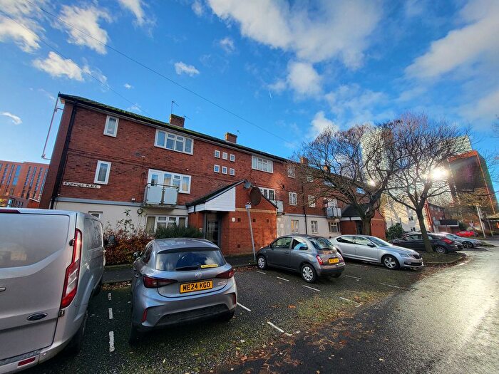 2 Bedroom Flat To Rent In Knowles Place, Hulme, Manchester., M15
