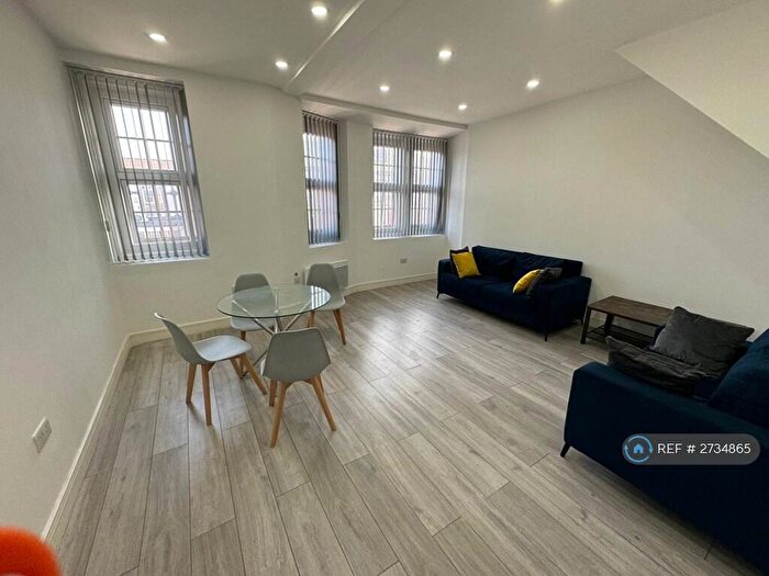 2 Bedroom Flat To Rent In St. Georges Road, Bolton, BL1