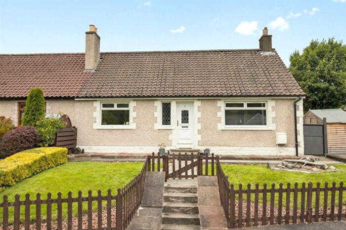 2 Bedroom Semi-Detached Bungalow For Sale In Orchard Terrace, Torryburn, KY12