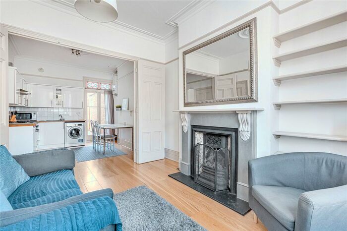 2 Bedroom Maisonette To Rent In Stormont Road, Battersea, SW11