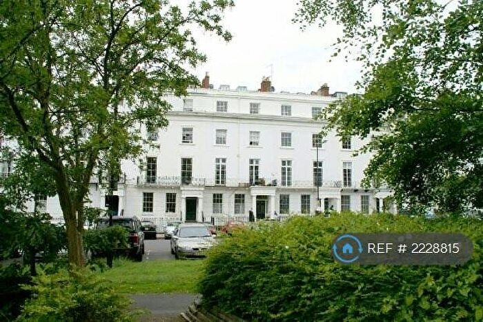 2 Bedroom Flat To Rent In Clarendon Square, Leamington Spa, CV32