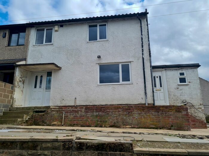 Houses for sale & to rent in BD12 8RD, St Marys Crescent, Wyke Bradford