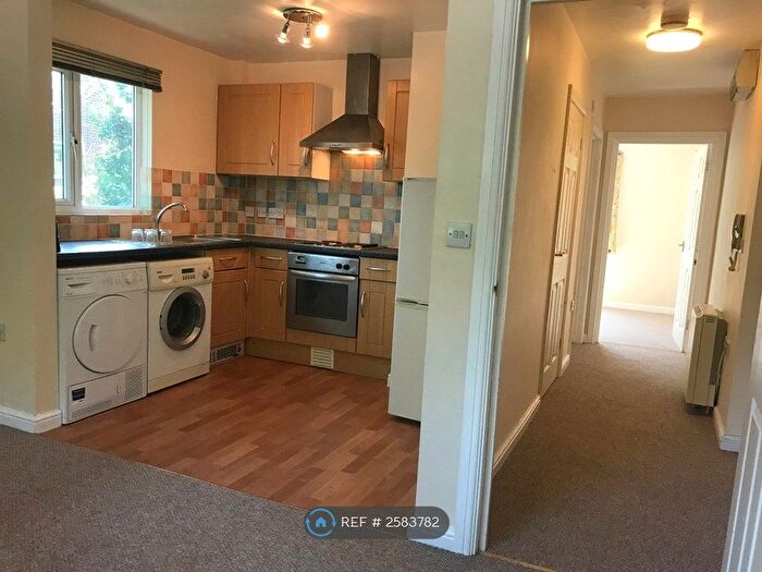 1 Bedroom Flat To Rent In Nash Mews, Luton, LU4