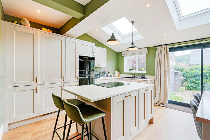 3 Bedroom Semi-Detached House For Sale In Mitchell Road, Woodseats, Sheffield, S8