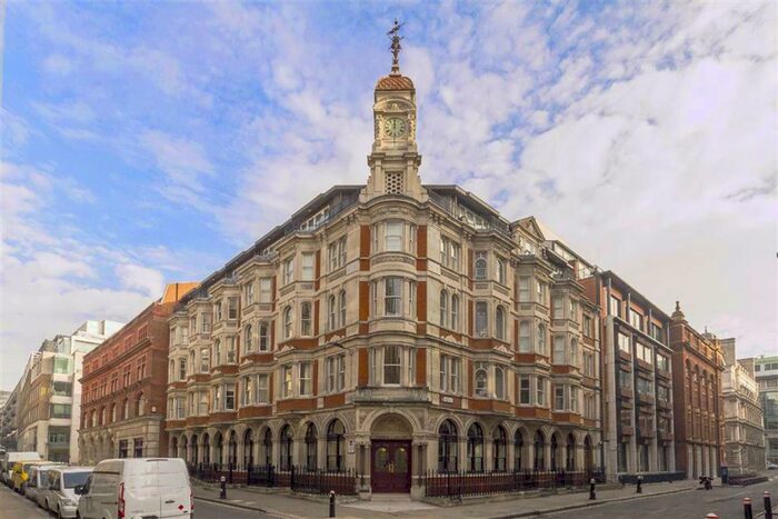 2 Bedroom Flat To Rent In Temple Avenue, Holborn, EC4Y