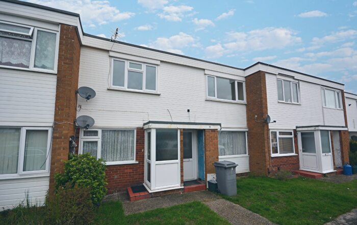 2 Bedroom Maisonette To Rent In Tamar Rise, Chelmsford, CM1