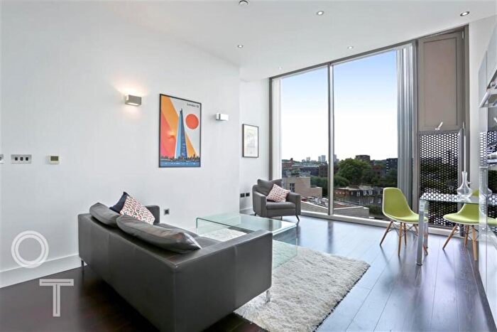 2 Bedroom Penthouse For Sale In Camden Road, Camden, NW1