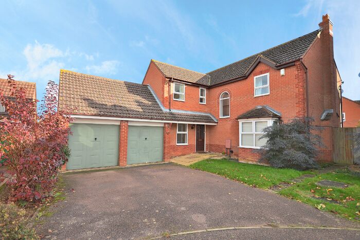 4 Bedroom Detached House To Rent In Hibiscus Close, Abington, Northampton, NN3