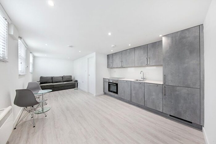 1 Bedroom Flat To Rent In Ingham Road, West Hampstead, NW6