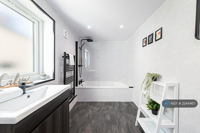 5 Bedroom Terraced House To Rent In Frederick Street South, Meadowfield, Durham, DH7