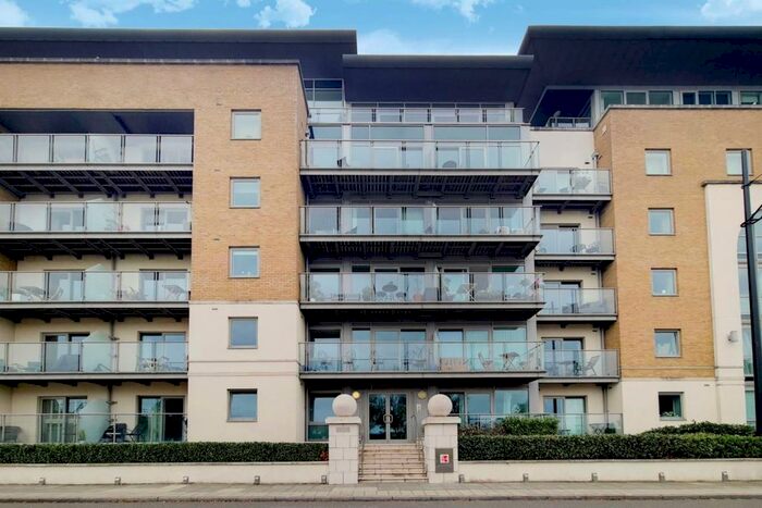 2 Bedroom Flat To Rent In Building, Woolwich, London, SE18
