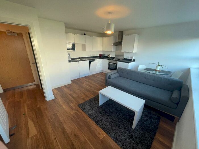 1 Bedroom Apartment To Rent In Skerton Road, Manchester, Lancashire, M16