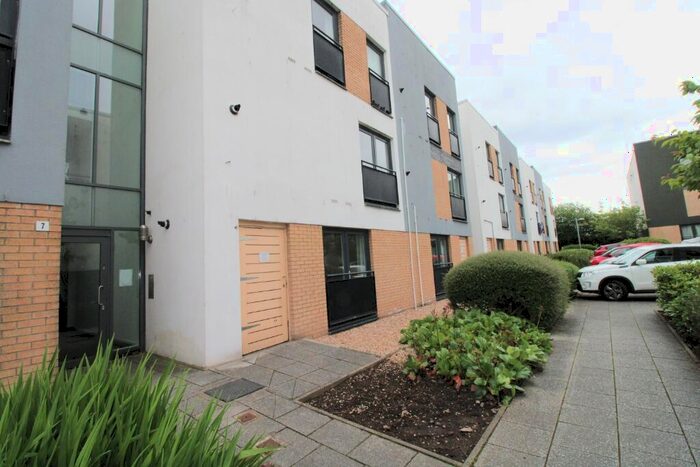 2 Bedroom Flat To Rent In Firpark Close, Dennistoun, Glasgow, G31