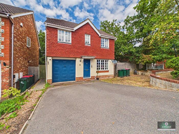 4 Bedroom Detached House For Sale In Ritchie Close, Maidenbower, Crawley, RH10