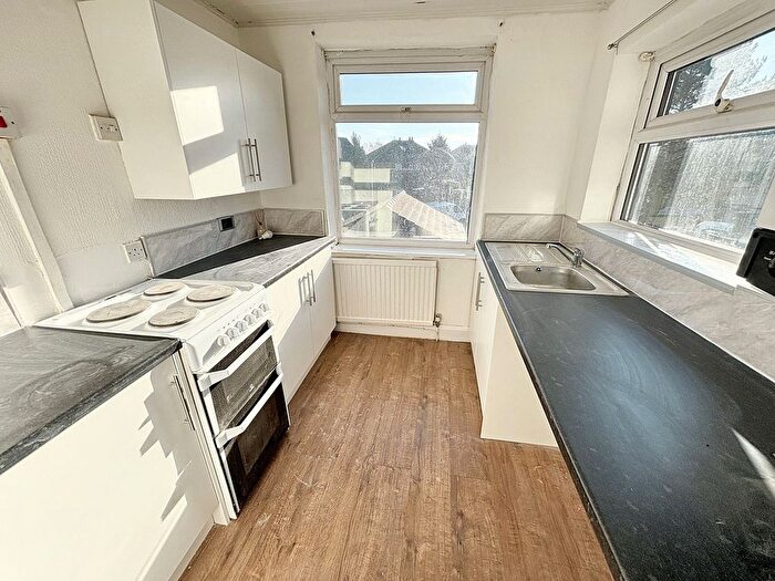 3 Bedroom Flat To Rent In County Road, Ormskirk, L39