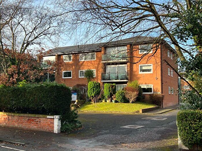 3 Bedroom Flat To Rent In Westcliffe Road, Southport, PR8